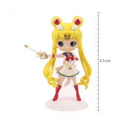 Boneco Sailor Moon Eternal Super Sailor Moon Kaleidoscope Q Posket Bandai Banpresto